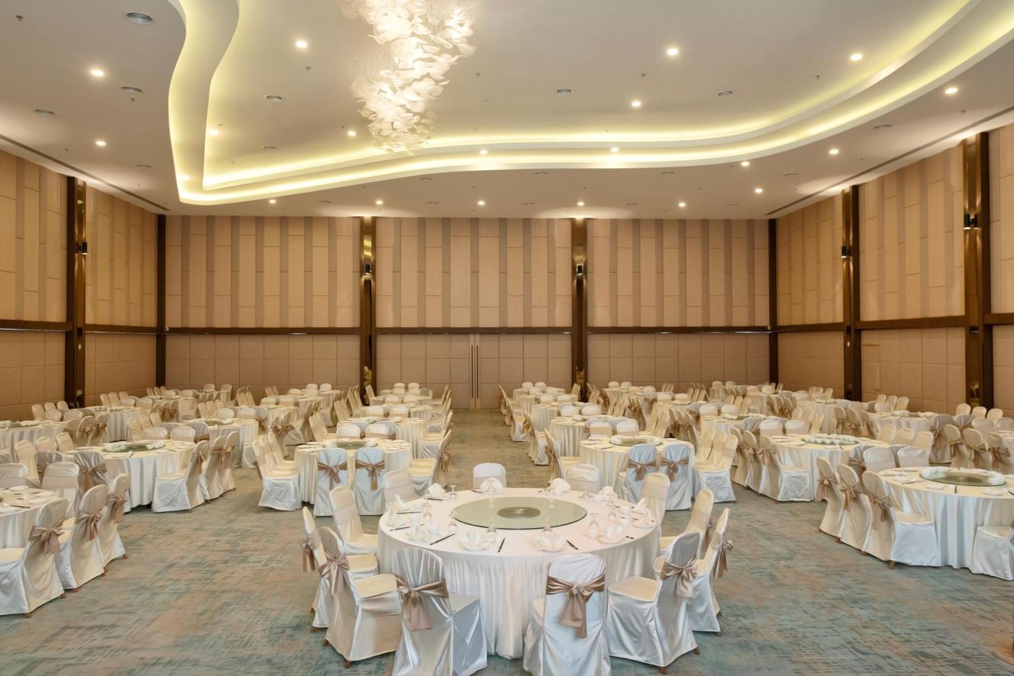 Theatre Hotel Kuching Dış mekan fotoğraf