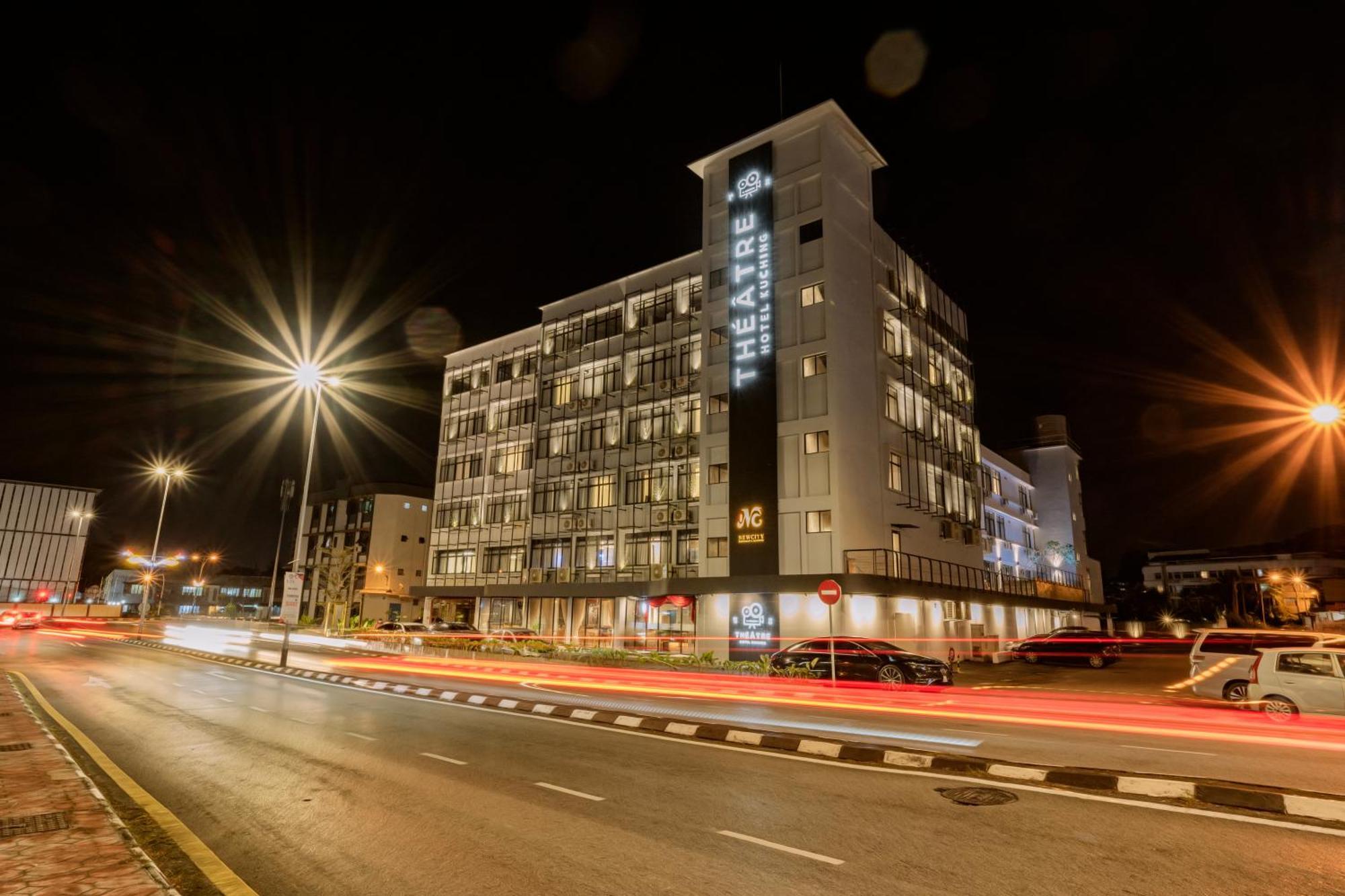 Theatre Hotel Kuching Dış mekan fotoğraf