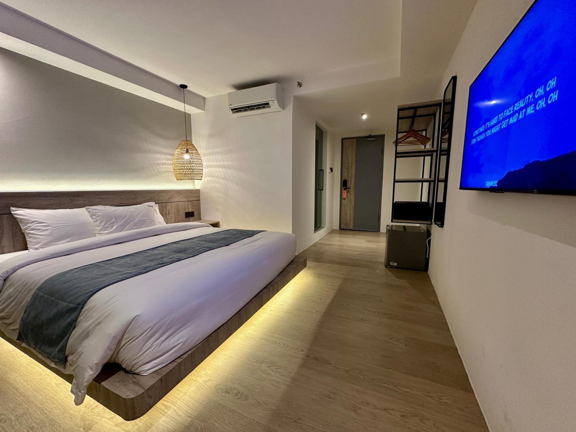 Theatre Hotel Kuching Dış mekan fotoğraf